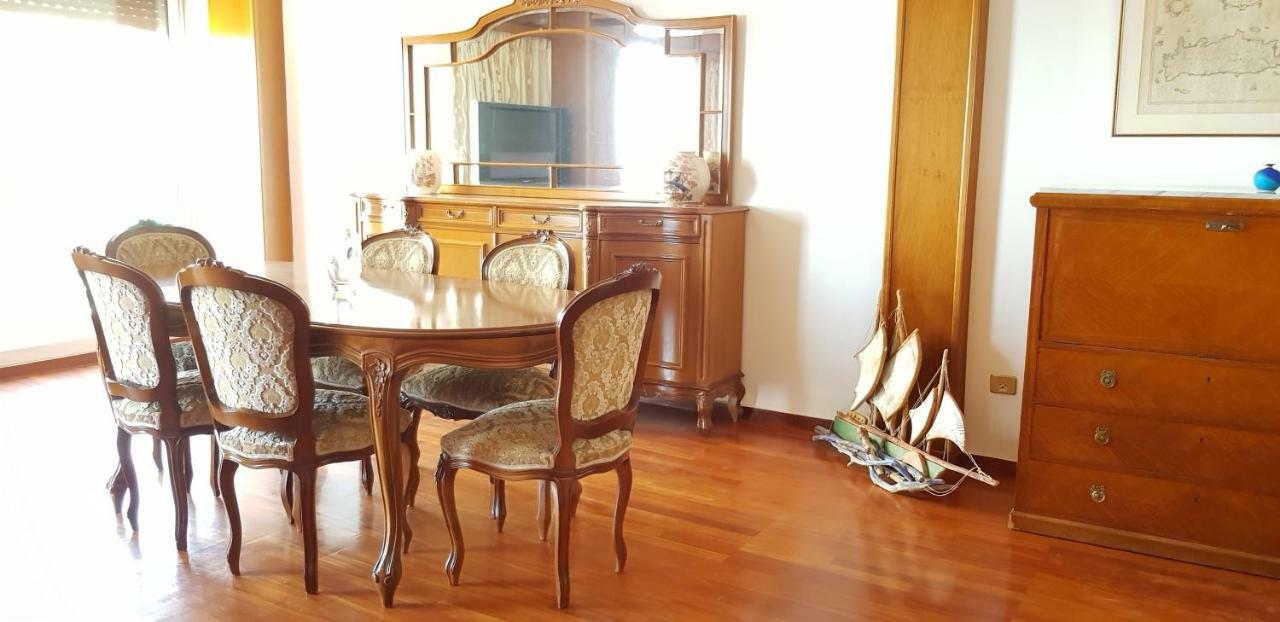 Perfect Beachfront Apartment Αθήνα Εξωτερικό φωτογραφία
