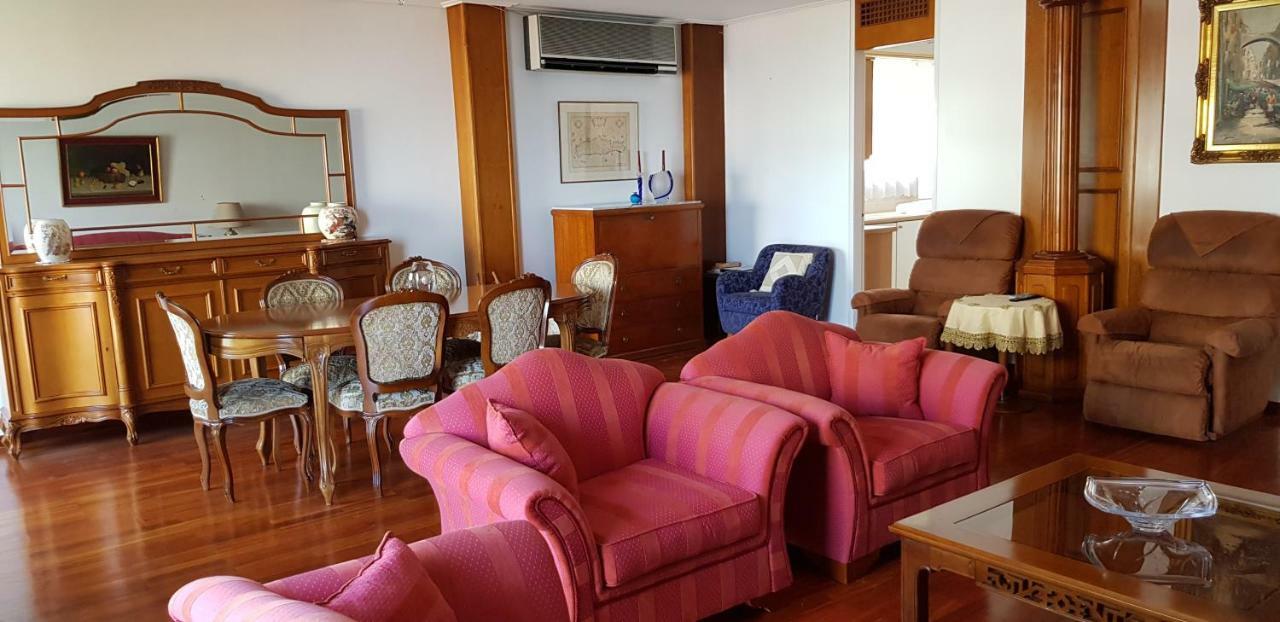 Perfect Beachfront Apartment Αθήνα Εξωτερικό φωτογραφία
